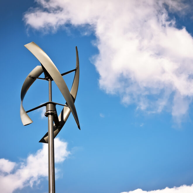 Minieolico verticale: l’energia del vento per un’abitazione sostenibile
