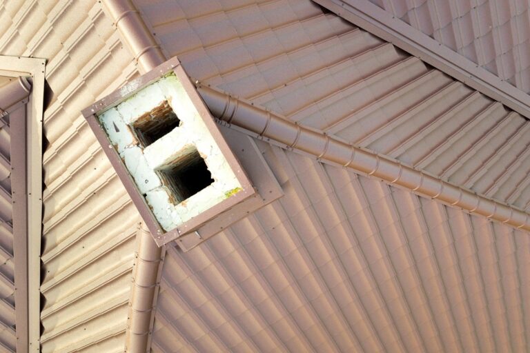 Tetti isolati e ventilati: risparmio energetico, isolamento e ventilazione a confronto